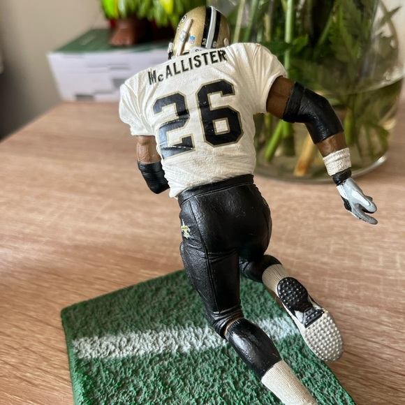 NFL Player McAllister 2003 Figurine - Picture 8 of 8